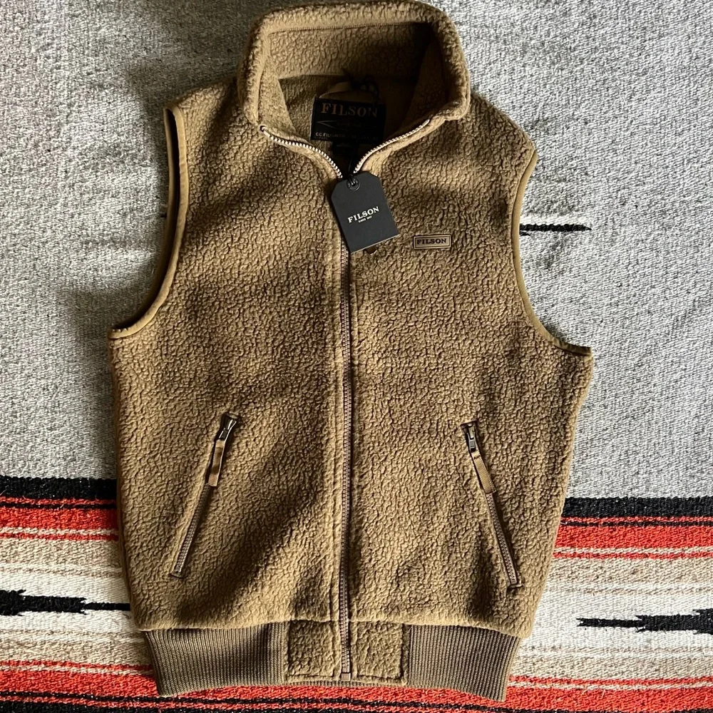 Filson Sherpa Vest - Picture 1 of 12